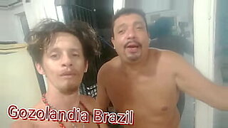 Noite da bagunça na casa do casal do swing.