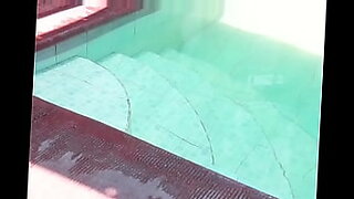 Swiming pool hindi