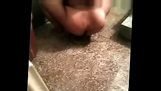 Secretly watching Desi mom in the bathroom, what she does next is quite surprising.