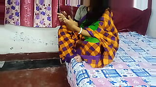 Sonali bhabi in green dress, hardcore sex with a stranger.