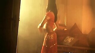 This is an amateur video of an Indian MILF who performs a striptease.