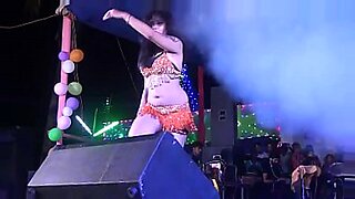 Hot dance routine, tits and ass sweating, great porn content. Enjoy!