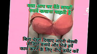 Hot Indian beauty MonaLisa showing off her juicy pussy in this xvideos video.