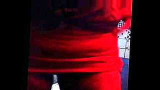 Married woman shows her panties at the bar.