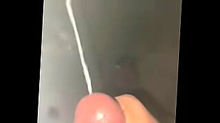 Gay Pakistani boy gives a good hand job.