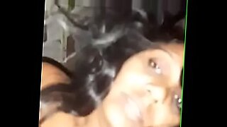 Real homemade video of an Indian auntie in hard sex.