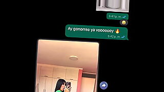 MI MEJOR AMIGA ME INVITA A FOLLAR EN WHATSAPP Y TERMINO COMIENDO SU GRAN CULO CUANDO SUS PADRES NO ESTAN EN CASA