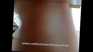 Loira Usando Seu Brinquedo