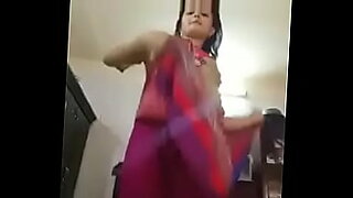 Beautiful Indian bhabhi in action.
