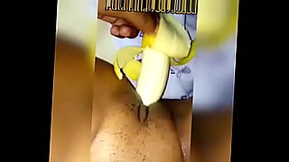 Banana na cona com a puta Fina