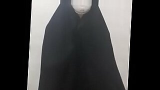 Hot hijab babe Farheen Nagma's solo set.