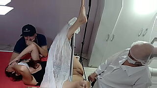 Marido ela esposa pro exame e doutor fica exitado
