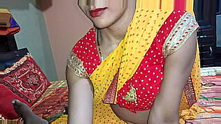 Hot Indian beauty gets her ass licked and fucked in a homemade porn video with her partner.