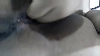 Arabian Muslim Hijabi Mom Gushing Orgasm Pussy On Live Webcam