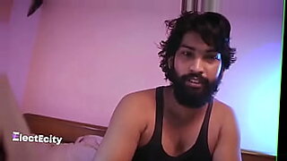 Tamil actress gives a great blow job and masturbates intensely.