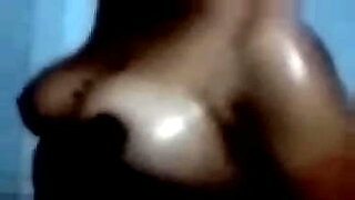 Desi babe washing her ass while dancing naked and exposing her boobs.