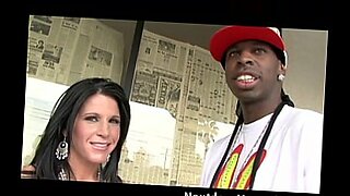 Cougar takes a black cock outdoor