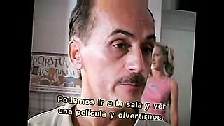 Viejo se mete al dormitorio de