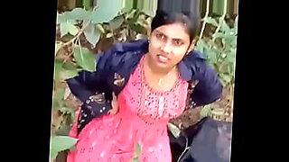 Hot sex with stepsis in the jungle, her pussy is red.