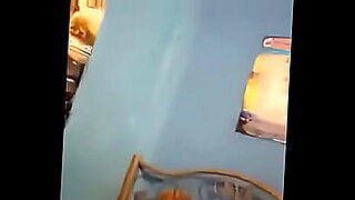Step auntie shows her pussy and gets fucked.
