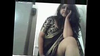 Indian girlfriend stripping