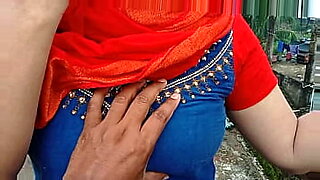 See my maid on the roof and fuck her XXX. Homemade Indian porn video.
