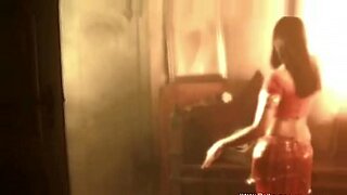 A hot Indian MILF’s solo performance is a true erotic art form.