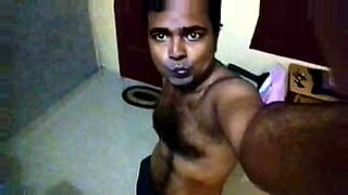 MayanMandeve is a hot solo artist and you will love his performance.