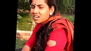 Hot Bengali bhabi in new sexy scene, watch her in action on xvideos.