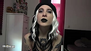 Used as a male slut in a gay parking spot (German) Lou Nesbit, Lia Louise