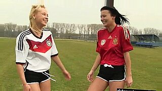 Teen lesbians fuck outdoors