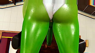 Futa - Fiona gets creampied by She Hulk (Shrek)