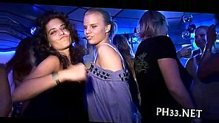Cope dancing undress and trickling puss
