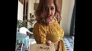 Hot chick seduces her boyfriend’s bhabhi and they both engage in a kinky session.