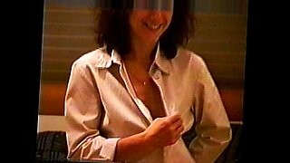 Patu strips and plays.