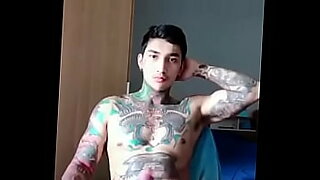 inked pinoy boy jerking his uncut XXL dick for cam (1'_10'_'_)