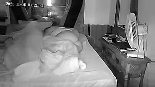 BBB 23 bunda pra fora