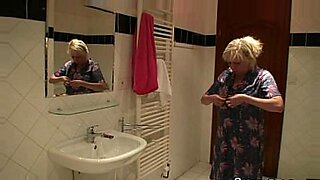Old lady getting doggystyle fucked