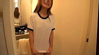 Bubbly Sakamoto Hikari teases the cameras