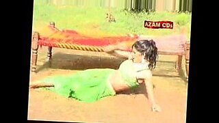 Get some hot desi action with Mujra33 on xvideos.