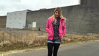 Outdoor blowjob on the parking lot date with Parkplatzluder19.