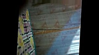 Sucking and licking the Bhabhi’s wet pussy
