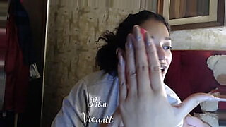 Ebony MILF slut fingers her holes with long nails