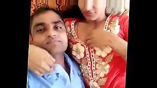 This video provides a hot and steamy look at Indian housewives.