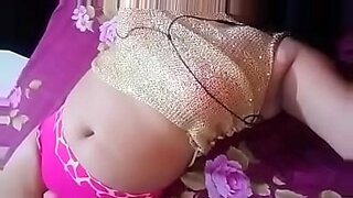 Horny bhabhi Pratiekiya Bhaabi in hot online action, flaunting her big boobs and ass.