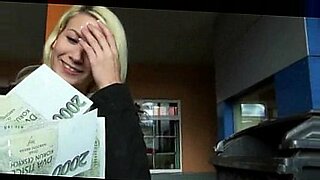 Tight amateur blonde Eurobabe Yenna banged in car park
