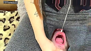 LifeStyle Femdom - Amateur Home Female Domination (Facesitting in Leggings, Trampling, Spitting) (Preview)
