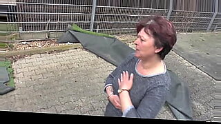 HAUSFRAU FICKEN - German Housewife gets full load on jiggly melons