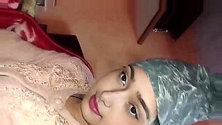 New Indian wife gets big cock in her mouth and anal hardcore.