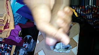 Big Indian dick in action.